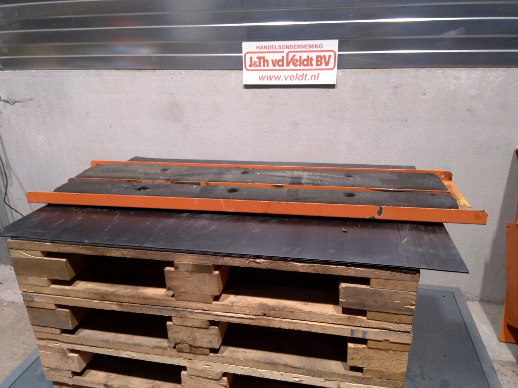 Hitachi ZX470LCH-5B - - דלת וחלקים עבור מכונת בנייה: תמונה 2 Hitachi ZX470LCH-5B - - דלת וחלקים עבור מכונת בנייה: תמונה 2