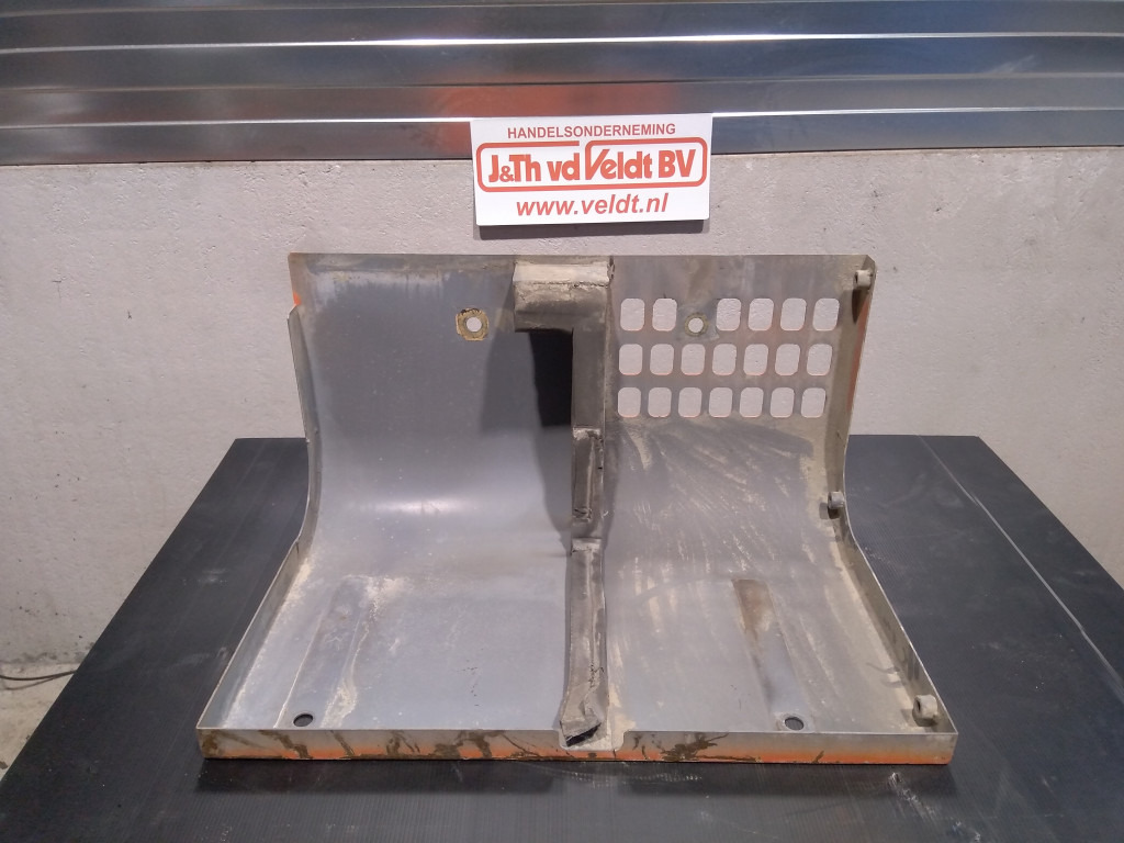 Hitachi ZX670LCH-3 - - דלת וחלקים עבור מכונת בנייה: תמונה 3 Hitachi ZX670LCH-3 - - דלת וחלקים עבור מכונת בנייה: תמונה 3