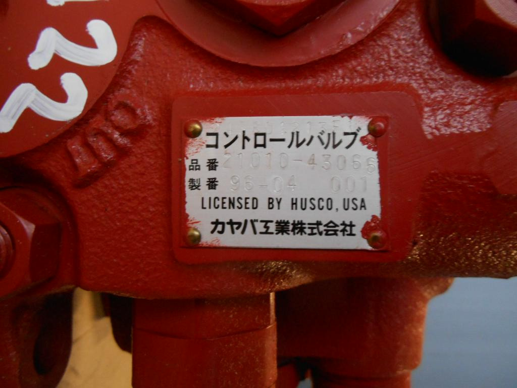 Kobelco 2436U1213F1 - 21010-43066 - שסתום הידרולי עבור מכונת בנייה: תמונה 1 Kobelco 2436U1213F1 - 21010-43066 - שסתום הידרולי עבור מכונת בנייה: תמונה 1