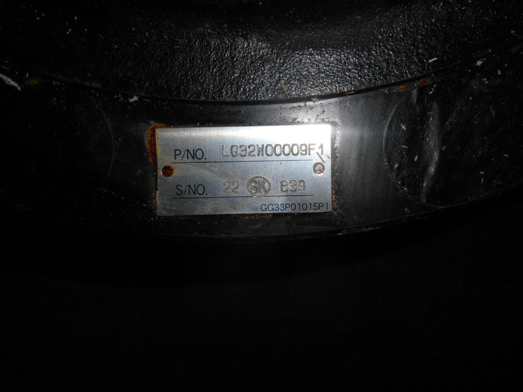 Kobelco LQ32W00009F1 - 72212980 - מנוע נדנדה עבור מכונת בנייה: תמונה 4 Kobelco LQ32W00009F1 - 72212980 - מנוע נדנדה עבור מכונת בנייה: תמונה 4