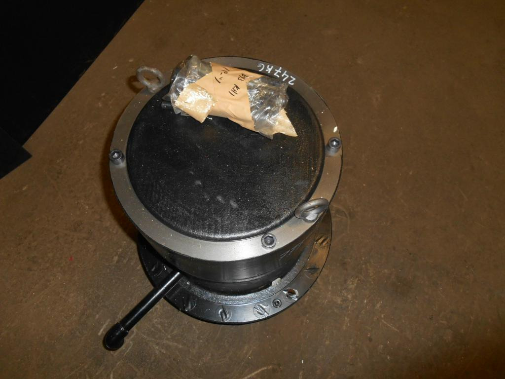 Kobelco LQ32W00009F1 - מנוע נדנדה עבור מכונת בנייה: תמונה 3 Kobelco LQ32W00009F1 - מנוע נדנדה עבור מכונת בנייה: תמונה 3