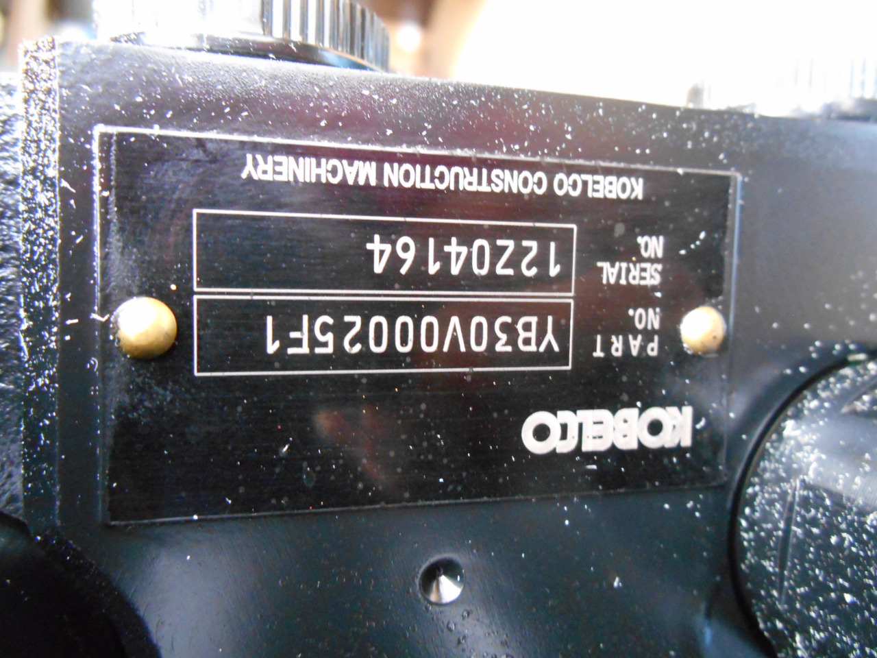 Kobelco YB30V00025F1 - שסתום הידרולי עבור מכונת בנייה: תמונה 1 Kobelco YB30V00025F1 - שסתום הידרולי עבור מכונת בנייה: תמונה 1