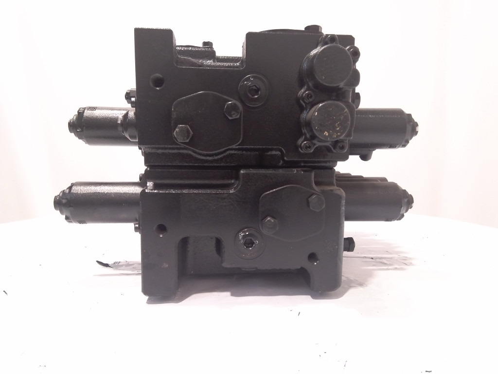 Kobelco YN30V00127F1 - שסתום הידרולי עבור מכונת בנייה: תמונה 2 Kobelco YN30V00127F1 - שסתום הידרולי עבור מכונת בנייה: תמונה 2