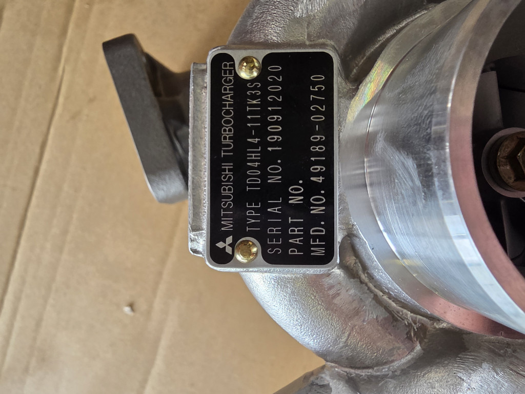 New Holland va4918902750 - טורבו עבור מכונת בנייה: תמונה 4 New Holland va4918902750 - טורבו עבור מכונת בנייה: תמונה 4