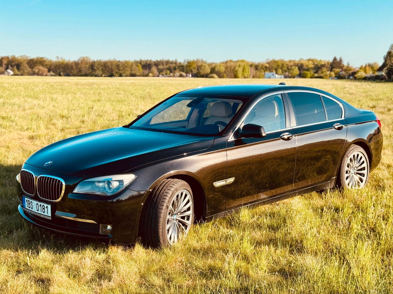 BMW 740d xDrive 4x4 Long - סדאן: תמונה 1 BMW 740d xDrive 4x4 Long - סדאן: תמונה 1