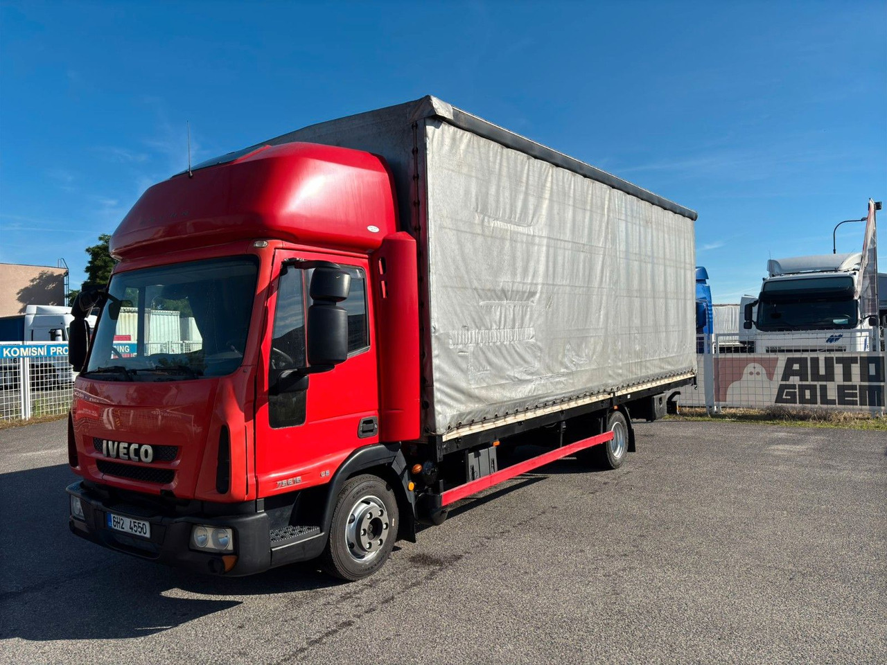 Iveco EuroCargo 75E16 - כלי רכב מסחרי עם וילונות צד: תמונה 1 Iveco EuroCargo 75E16 - כלי רכב מסחרי עם וילונות צד: תמונה 1