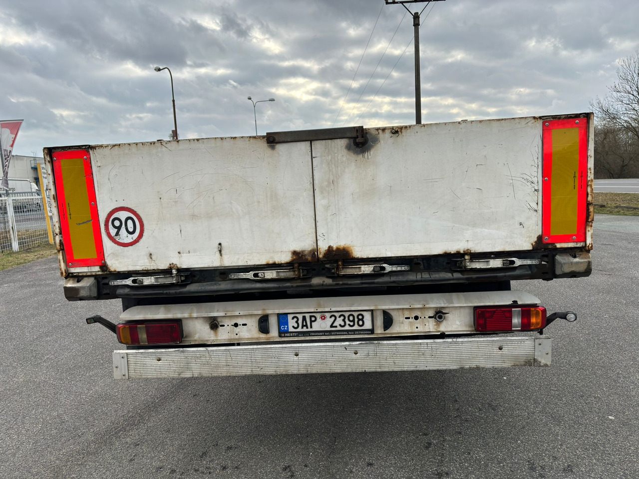 KRONE SD P - סמיטריילר צד נופל/ שטוח: תמונה 5 KRONE SD P - סמיטריילר צד נופל/ שטוח: תמונה 5