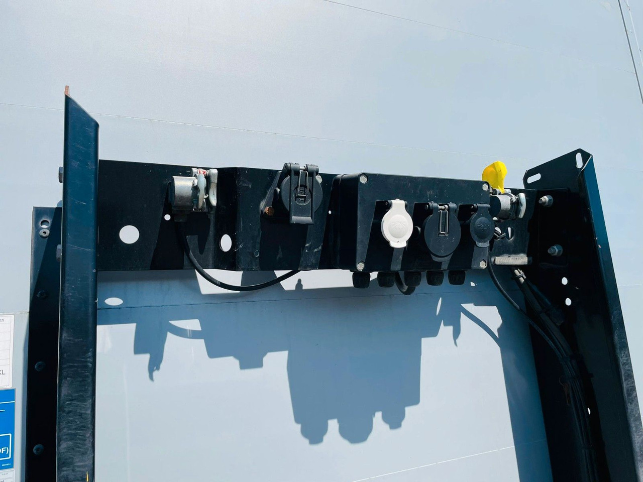 Kögel SN24 C3V - סמיטריילר עם וילונות צד: תמונה 5 Kögel SN24 C3V - סמיטריילר עם וילונות צד: תמונה 5
