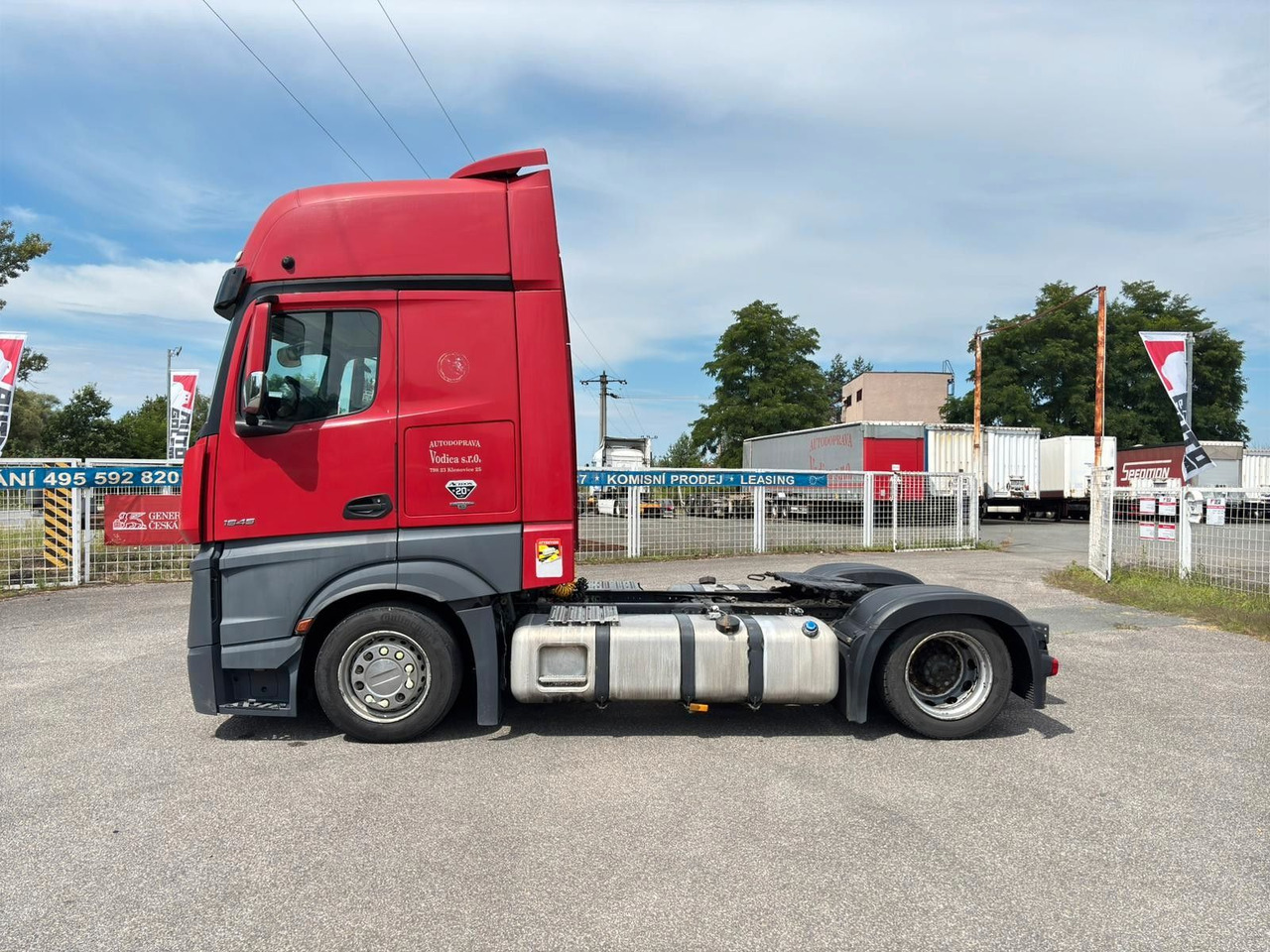 Mercedes-Benz Actros 1845 - יחידת טרקטור: תמונה 5 Mercedes-Benz Actros 1845 - יחידת טרקטור: תמונה 5