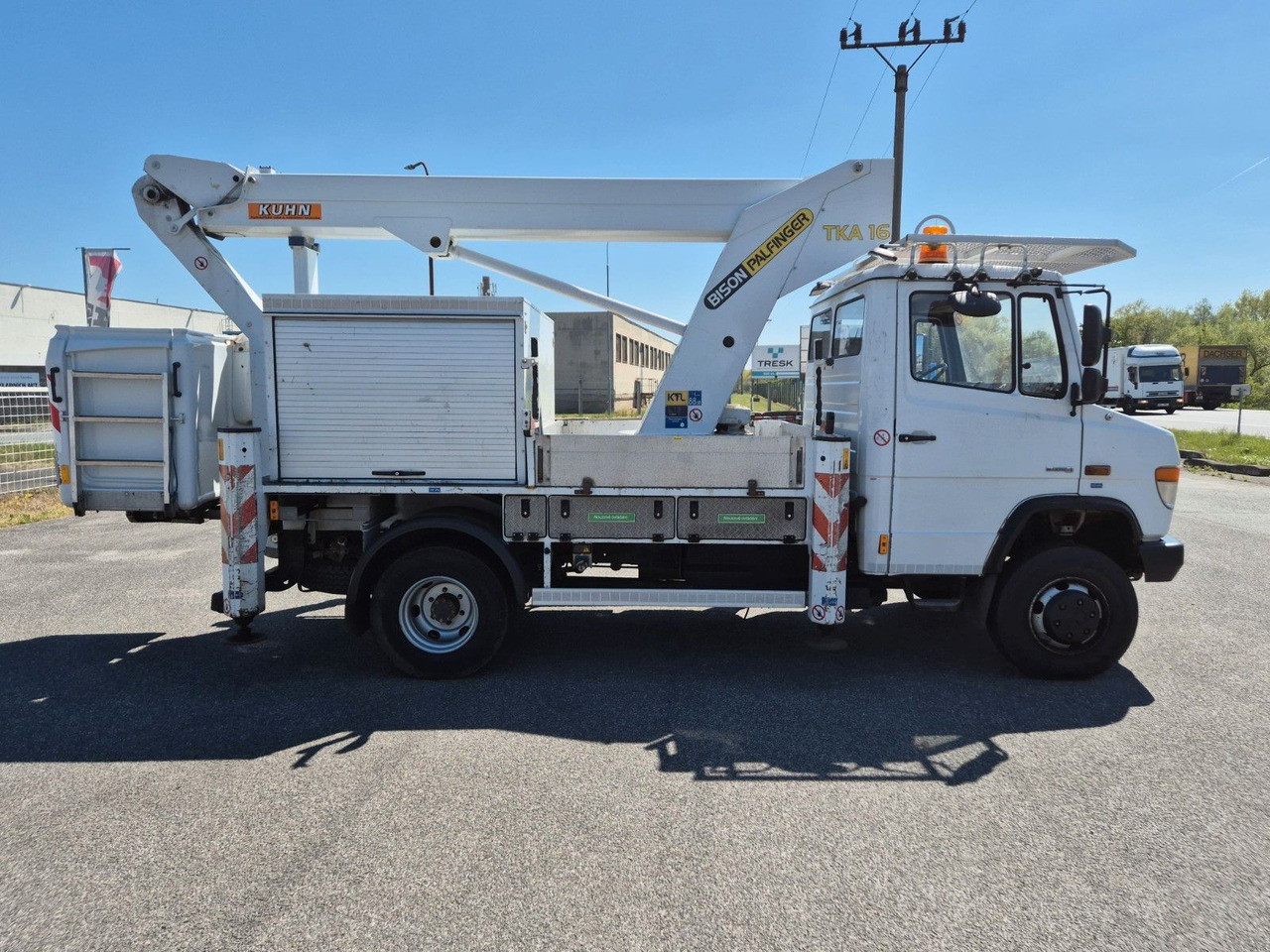 Mercedes-Benz Vario 816 work platform - פלטפורמה אווירית מותקנת על משאית: תמונה 3 Mercedes-Benz Vario 816 work platform - פלטפורמה אווירית מותקנת על משאית: תמונה 3