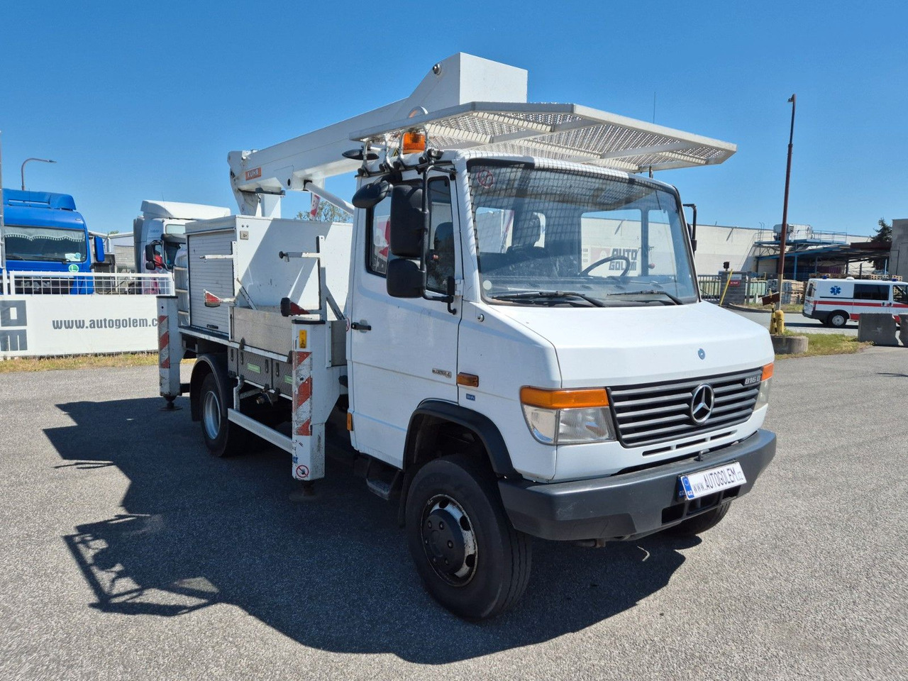 Mercedes-Benz Vario 816 work platform - פלטפורמה אווירית מותקנת על משאית: תמונה 2 Mercedes-Benz Vario 816 work platform - פלטפורמה אווירית מותקנת על משאית: תמונה 2