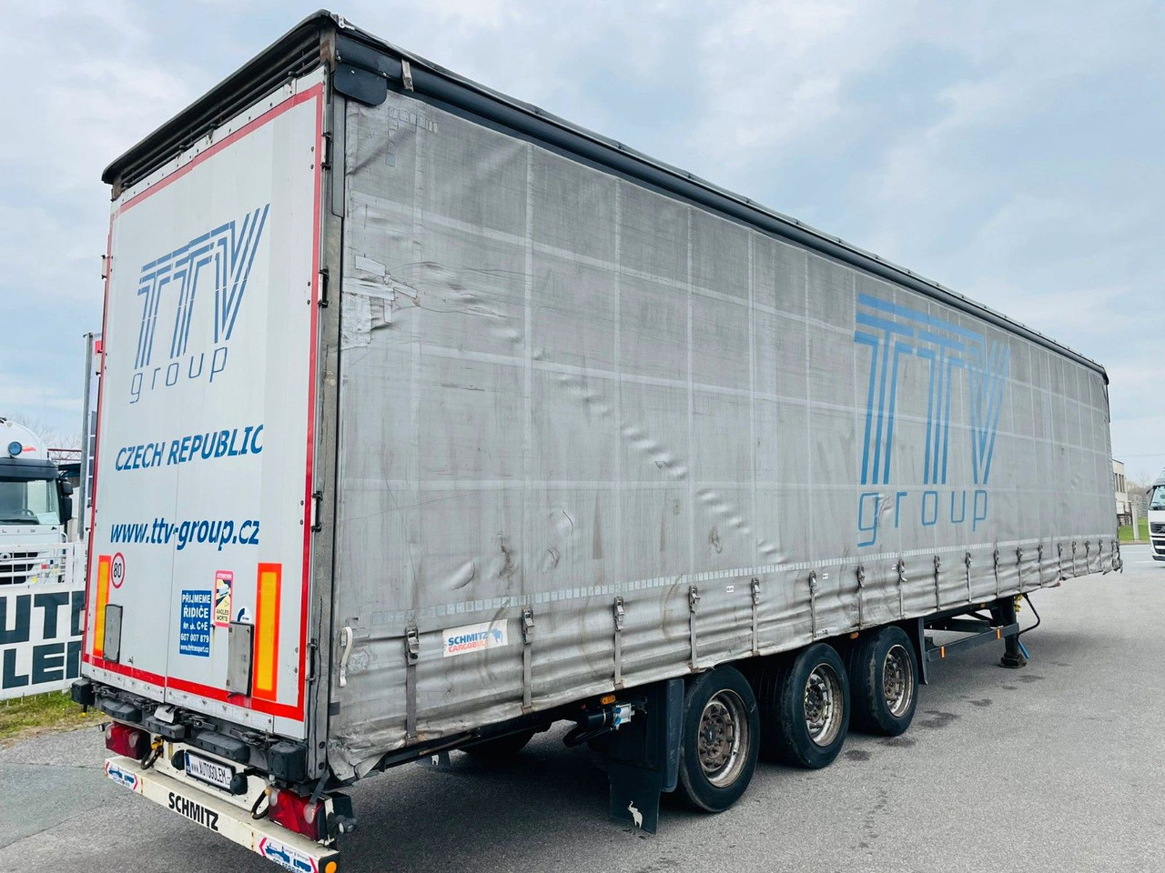 Schmitz Cargobull SCS 24/L flatbed - סמיטריילר עם וילונות צד: תמונה 3 Schmitz Cargobull SCS 24/L flatbed - סמיטריילר עם וילונות צד: תמונה 3