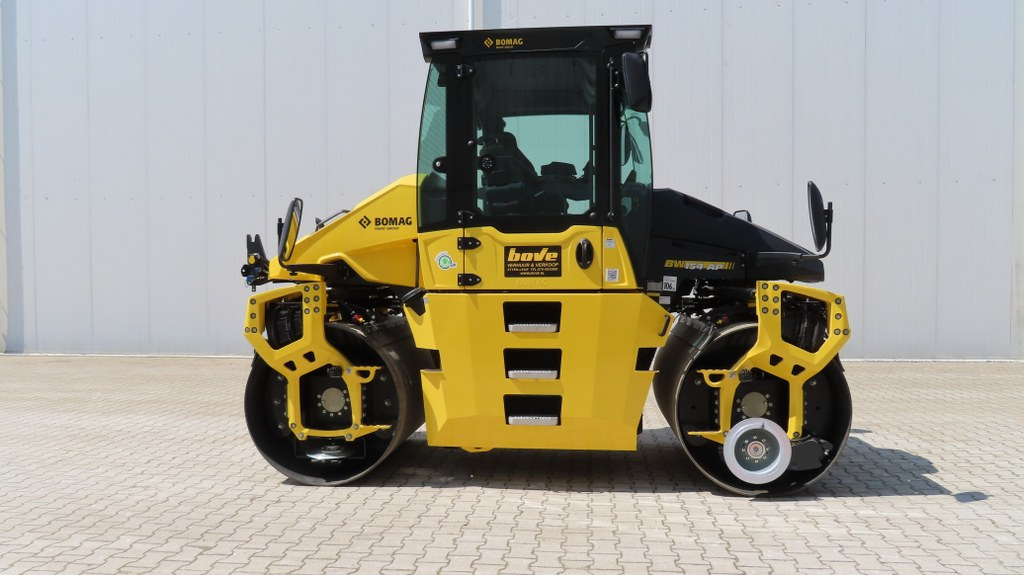 Bomag BW 154 AP 5 - רולר כביש: תמונה 1 Bomag BW 154 AP 5 - רולר כביש: תמונה 1
