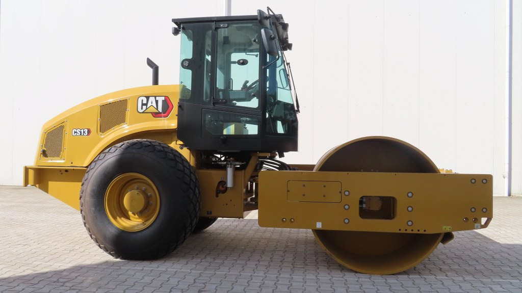 Caterpillar CS13 - מדחס: תמונה 1 Caterpillar CS13 - מדחס: תמונה 1