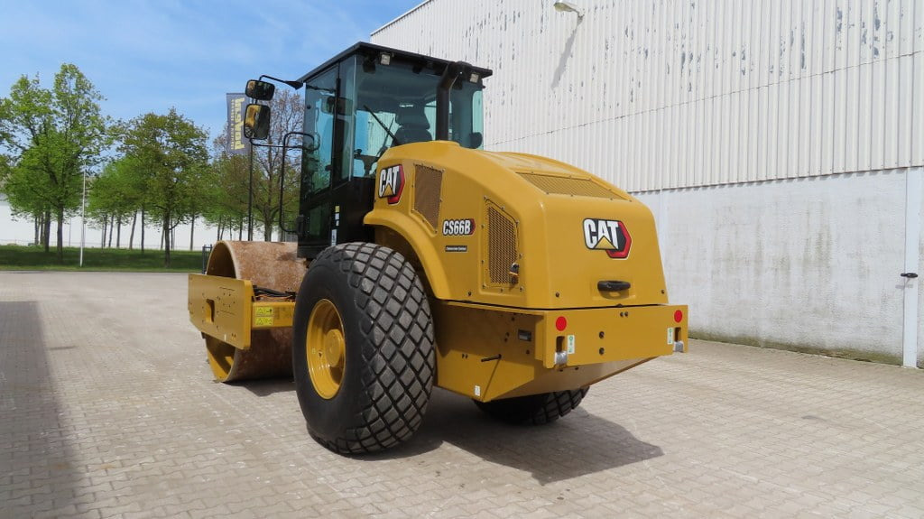 Caterpillar CS66B - מדחס: תמונה 4 Caterpillar CS66B - מדחס: תמונה 4