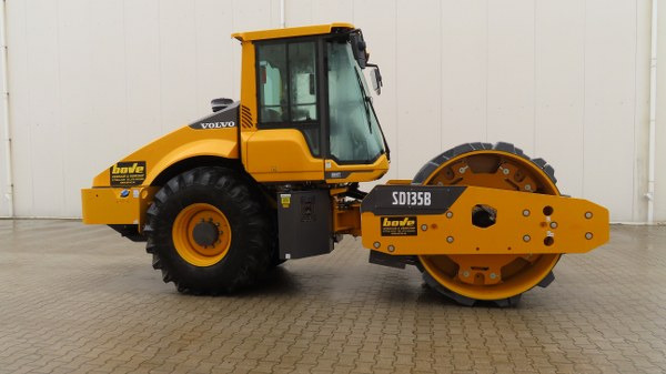 Volvo SD 135 B - מדחס: תמונה 1 Volvo SD 135 B - מדחס: תמונה 1