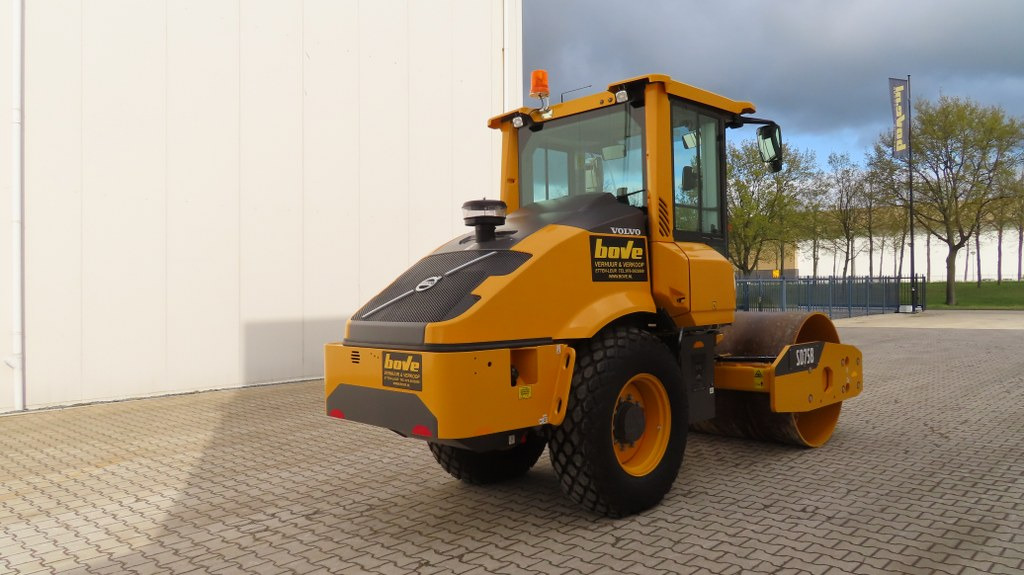 Volvo SD 75 B - מדחס: תמונה 2 Volvo SD 75 B - מדחס: תמונה 2