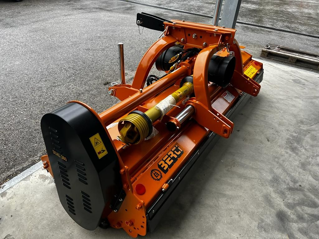 Berti DUAL 300 - מכסחת תבואה/ עשבים: תמונה 4 Berti DUAL 300 - מכסחת תבואה/ עשבים: תמונה 4