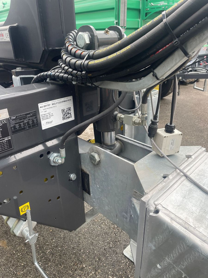 Fliegl HKL 22 - קרון נגרר מתגלגל/ מדלג: תמונה 2 Fliegl HKL 22 - קרון נגרר מתגלגל/ מדלג: תמונה 2