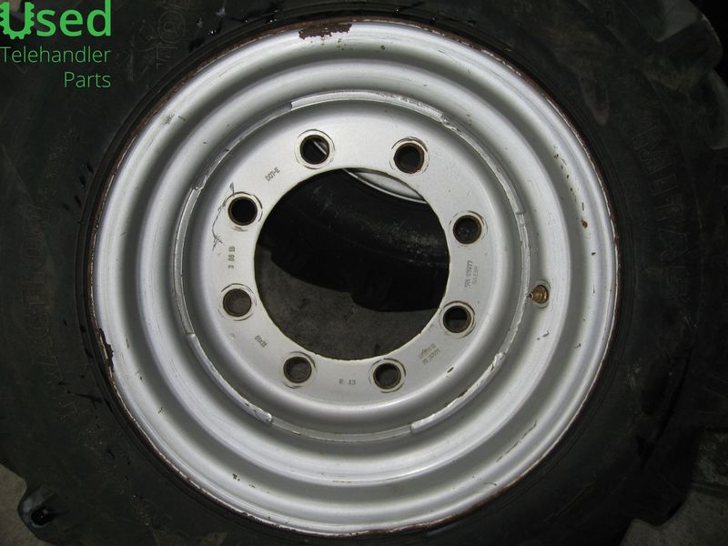 Disc 11x18" for tire size 12.0 / 75-18, Nr. 073403 for Merlo P 25.6 - חישוק עבור מפעיל טלסקופי: תמונה 1 Disc 11x18" for tire size 12.0 / 75-18, Nr. 073403 for Merlo P 25.6 - חישוק עבור מפעיל טלסקופי: תמונה 1
