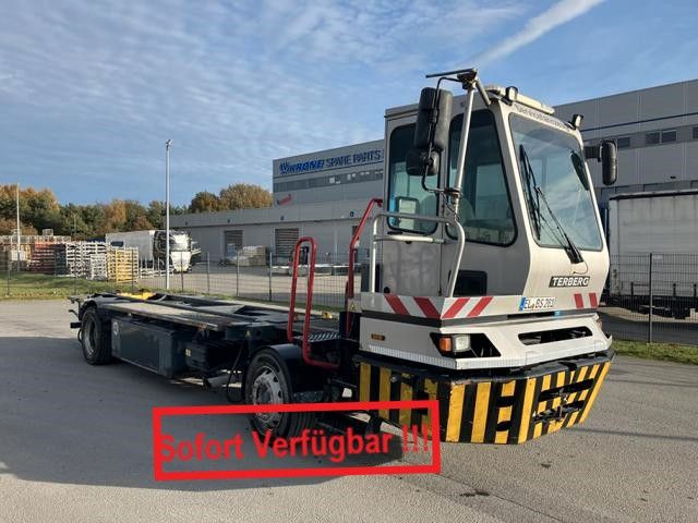 BC 182 - מוביל מכולות/ משאית החלפת גוף: תמונה 1 BC 182 - מוביל מכולות/ משאית החלפת גוף: תמונה 1