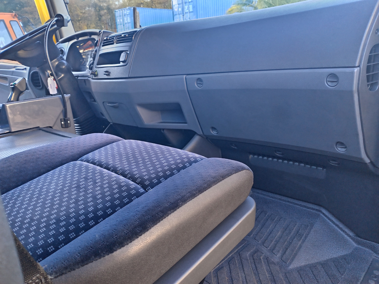 מוביל מכולות/ משאית החלפת גוף Kamag Mercedes-Benz Kamag Wiesel / WBH25 / KB3659 / mit Ganrantie: תמונה 14 מוביל מכולות/ משאית החלפת גוף Kamag Mercedes-Benz Kamag Wiesel / WBH25 / KB3659 / mit Ganrantie: תמונה 14