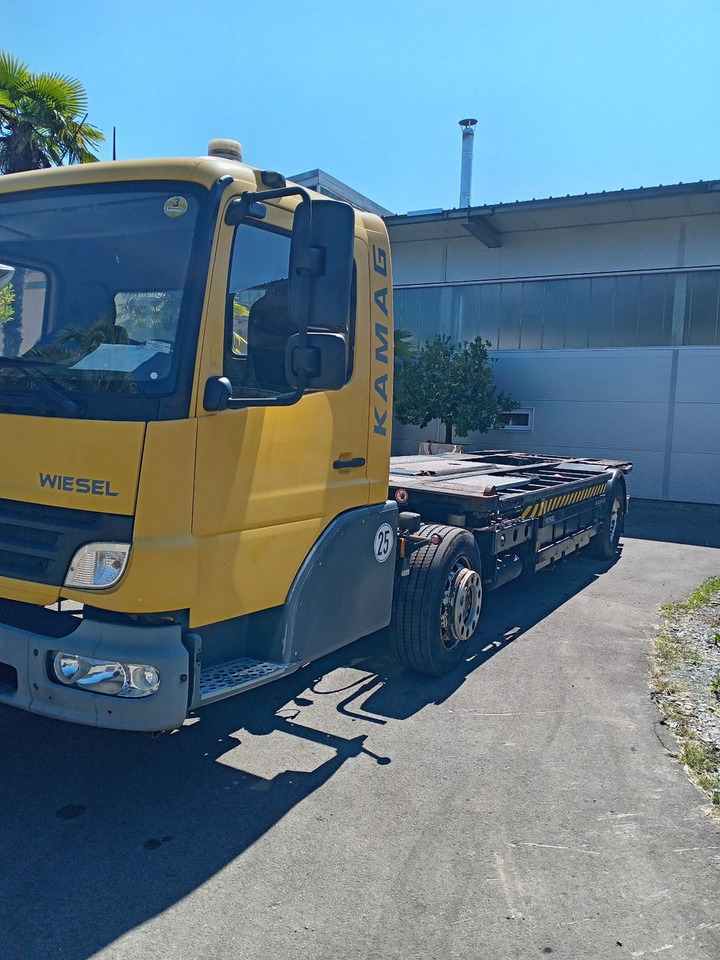 Mercedes-Benz Kamag / Wiesel / WBH25 / KB3237 - מוביל מכולות/ משאית החלפת גוף: תמונה 2 Mercedes-Benz Kamag / Wiesel / WBH25 / KB3237 - מוביל מכולות/ משאית החלפת גוף: תמונה 2