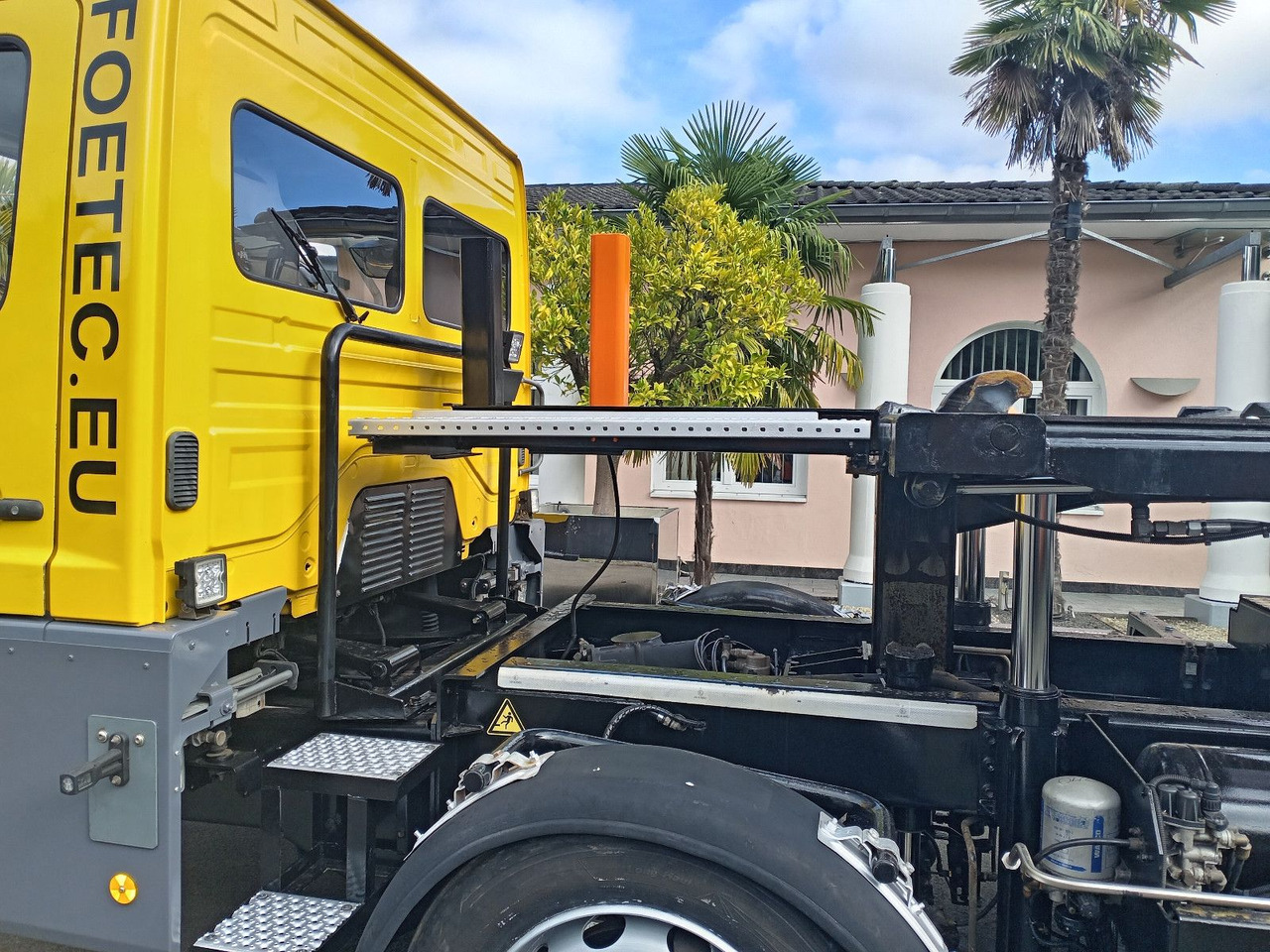 Mercedes-Benz Kamag Wiesel / WBH25 / KB3793 / mit Ganrantie - מוביל מכולות/ משאית החלפת גוף: תמונה 4 Mercedes-Benz Kamag Wiesel / WBH25 / KB3793 / mit Ganrantie - מוביל מכולות/ משאית החלפת גוף: תמונה 4