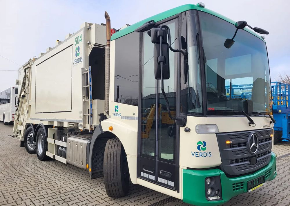 Mercedes-Benz Econic 2630 dwukomorowa - משאית אשפה: תמונה 2 Mercedes-Benz Econic 2630 dwukomorowa - משאית אשפה: תמונה 2