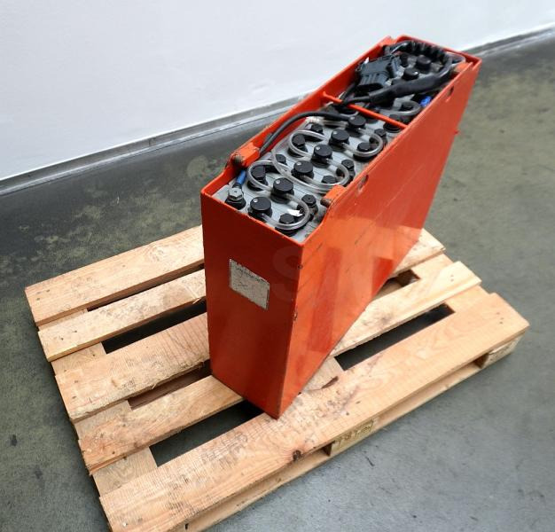 GRUMA 24 Volt 3 PzS 375 Ah - מצבר: תמונה 2 GRUMA 24 Volt 3 PzS 375 Ah - מצבר: תמונה 2