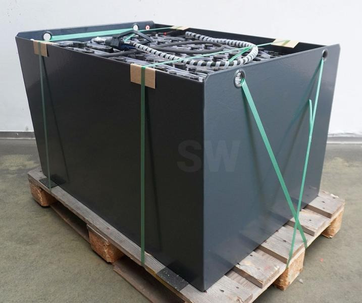 GRUMA 80 Volt 4 PzS 500 Ah - מצבר: תמונה 2 GRUMA 80 Volt 4 PzS 500 Ah - מצבר: תמונה 2