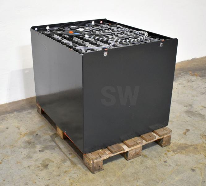 GRUMA 80 Volt 5 PzS 775 Ah - מצבר: תמונה 2 GRUMA 80 Volt 5 PzS 775 Ah - מצבר: תמונה 2