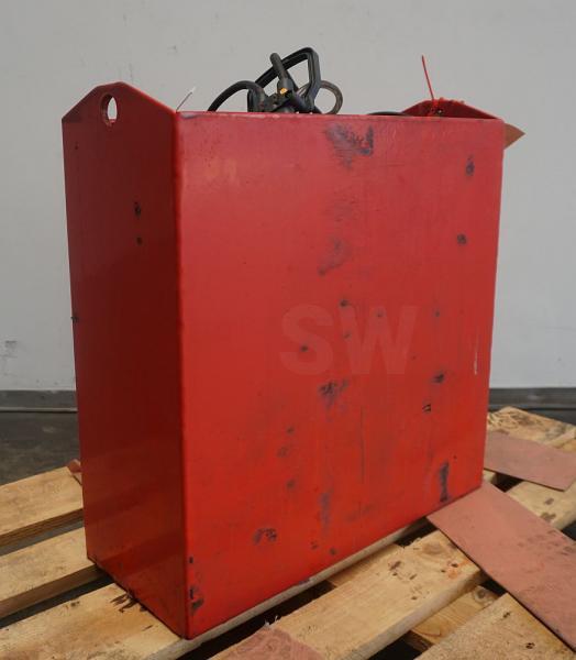 HAWKER 24 Volt 3 PzB 225 Ah - מצבר עבור ציוד לטיפול בחומרים: תמונה 2 HAWKER 24 Volt 3 PzB 225 Ah - מצבר עבור ציוד לטיפול בחומרים: תמונה 2
