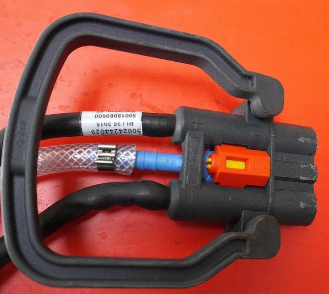 HAWKER 24 Volt 3 PzB 225 Ah - מצבר עבור ציוד לטיפול בחומרים: תמונה 4 HAWKER 24 Volt 3 PzB 225 Ah - מצבר עבור ציוד לטיפול בחומרים: תמונה 4