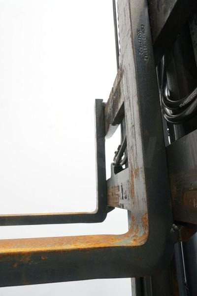 Linde H 30 T EVO 393-02 - מלגזת LPG: תמונה 5 Linde H 30 T EVO 393-02 - מלגזת LPG: תמונה 5