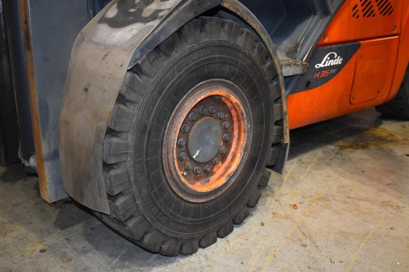 Linde H 35 T EVO 393-02 - מלגזת LPG: תמונה 4 Linde H 35 T EVO 393-02 - מלגזת LPG: תמונה 4