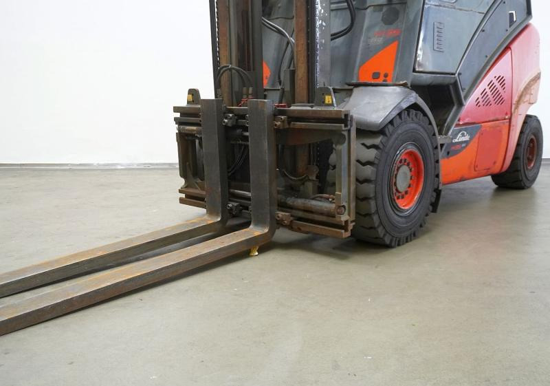 Linde H 35 T EVO 393-02 - מלגזת LPG: תמונה 5 Linde H 35 T EVO 393-02 - מלגזת LPG: תמונה 5
