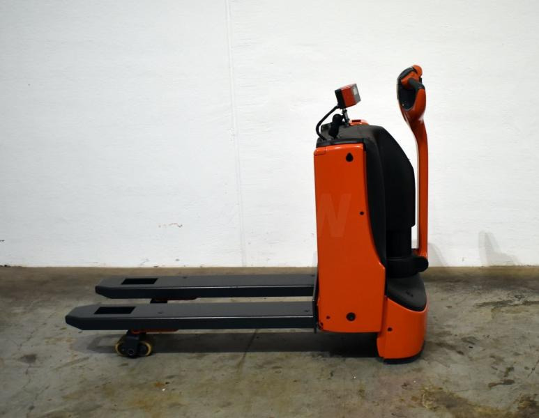 Linde T 16 1152 - משאית משטחים: תמונה 3 Linde T 16 1152 - משאית משטחים: תמונה 3