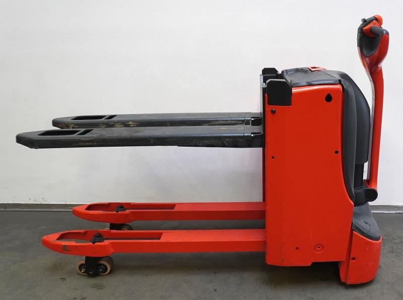 Linde T 16 L 1152 - משאית משטחים: תמונה 3 Linde T 16 L 1152 - משאית משטחים: תמונה 3