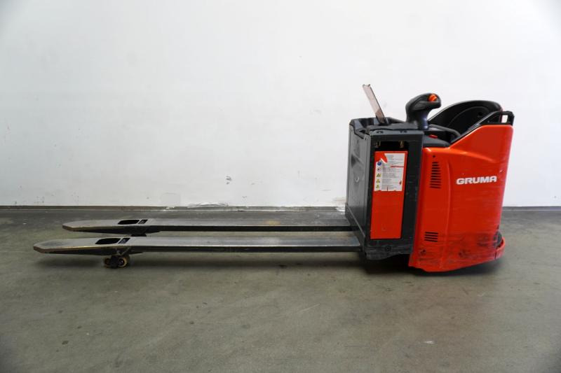 Linde T 25 SP 131-07 - משאית משטחים: תמונה 4 Linde T 25 SP 131-07 - משאית משטחים: תמונה 4