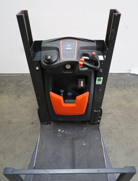 Linde V 10 5212 - בוחר הזמנות: תמונה 3 Linde V 10 5212 - בוחר הזמנות: תמונה 3