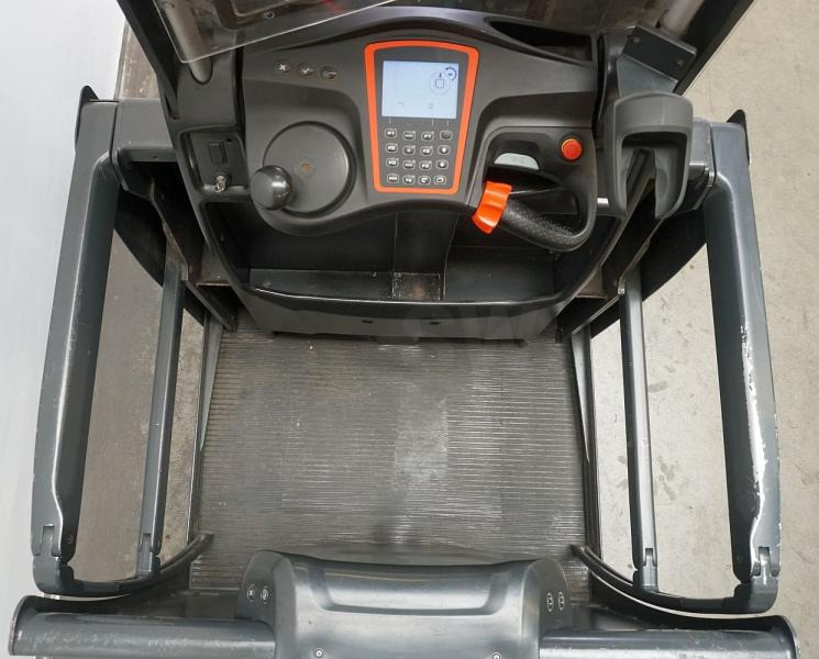 Linde V 48 5213 - בוחר הזמנות: תמונה 3 Linde V 48 5213 - בוחר הזמנות: תמונה 3