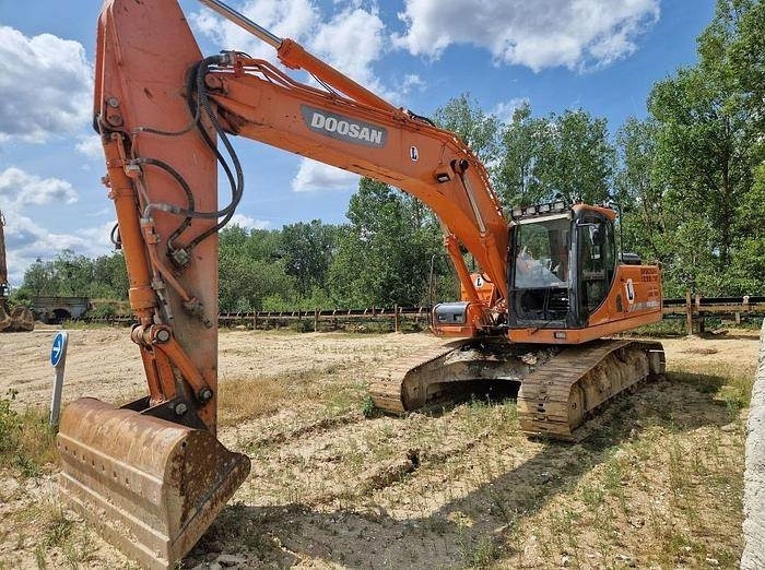 Doosan DX255 LC-3 - מחפר: תמונה 1 Doosan DX255 LC-3 - מחפר: תמונה 1