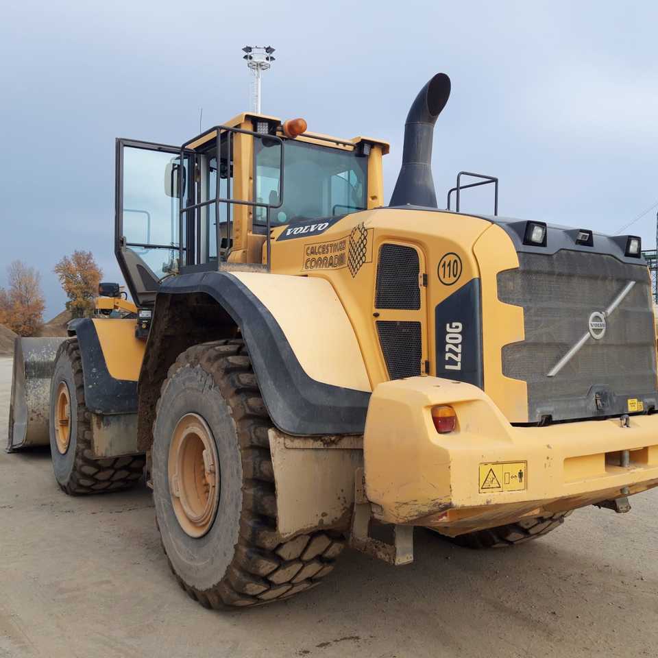 VOLVO L220G - מעמיס גלגלים: תמונה 3 VOLVO L220G - מעמיס גלגלים: תמונה 3