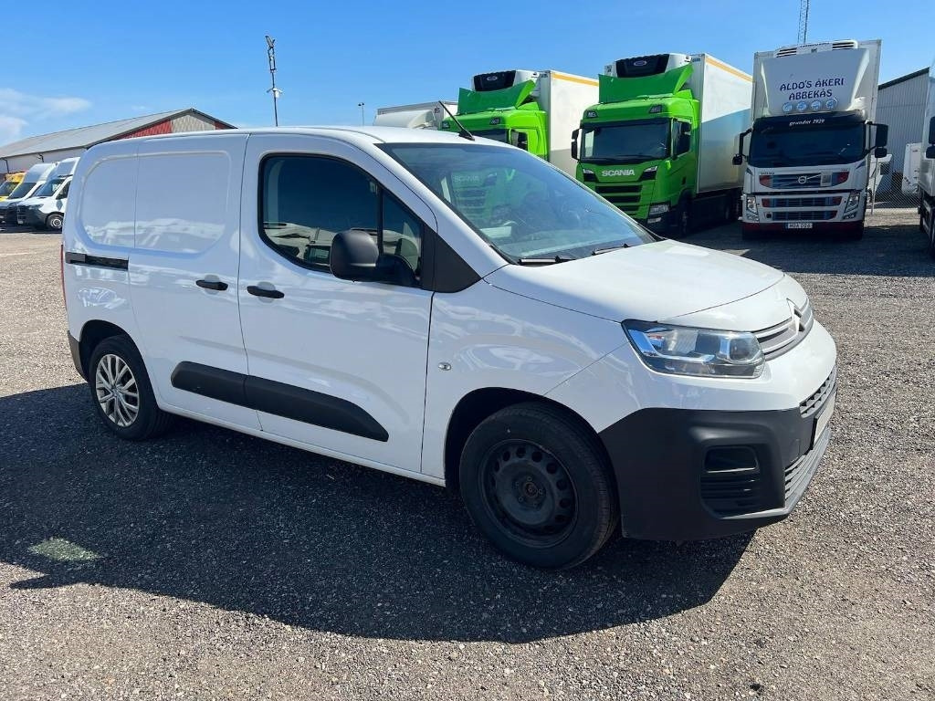 Citroën Berlingo serie 5445 - כלי רכב מסחרי קטן: תמונה 2 Citroën Berlingo serie 5445 - כלי רכב מסחרי קטן: תמונה 2