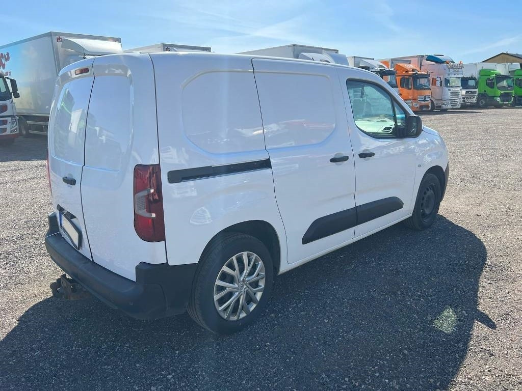 Citroën Berlingo serie 5445 - כלי רכב מסחרי קטן: תמונה 3 Citroën Berlingo serie 5445 - כלי רכב מסחרי קטן: תמונה 3
