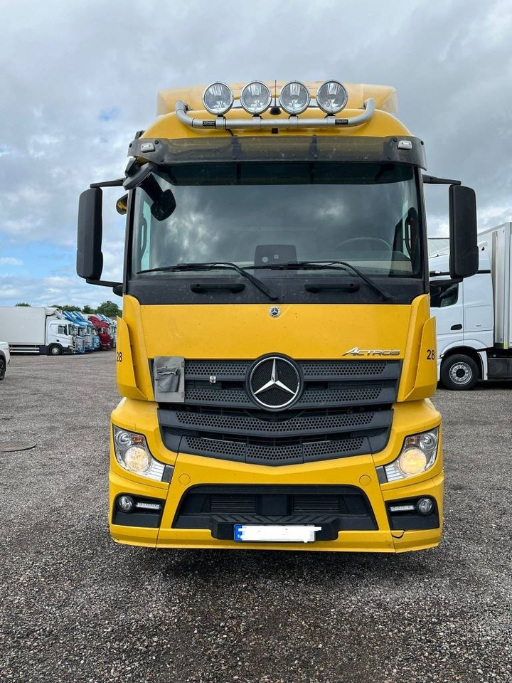 Mercedes-Benz 2548 SERIE NR 7342 - מוביל מכולות/ משאית החלפת גוף: תמונה 3 Mercedes-Benz 2548 SERIE NR 7342 - מוביל מכולות/ משאית החלפת גוף: תמונה 3