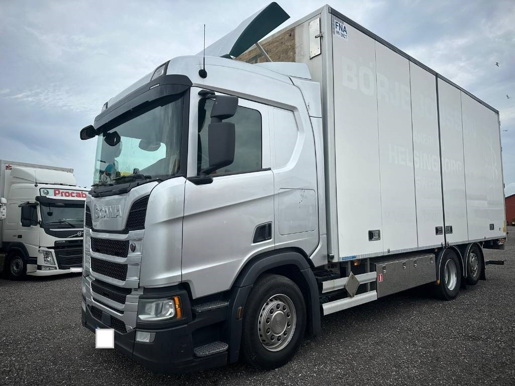 Scania R500B6X2*4NB Serie 0633 - משאית תיבה: תמונה 1 Scania R500B6X2*4NB Serie 0633 - משאית תיבה: תמונה 1