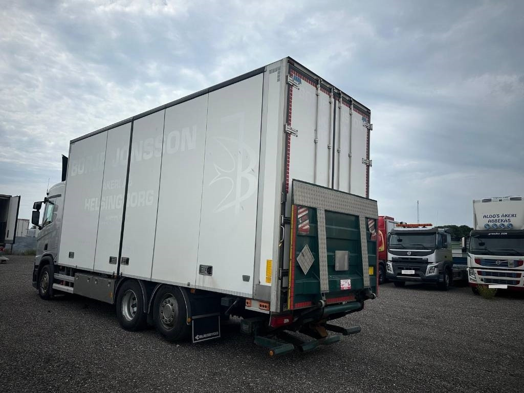 Scania R500B6X2*4NB Serie 8278 - משאית תיבה: תמונה 2 Scania R500B6X2*4NB Serie 8278 - משאית תיבה: תמונה 2