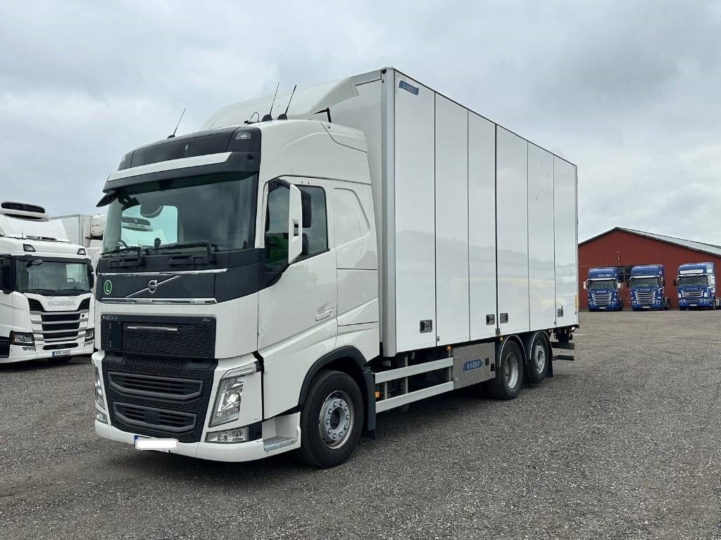 Volvo FH 500 serie 0550 - משאית תיבה: תמונה 1 Volvo FH 500 serie 0550 - משאית תיבה: תמונה 1